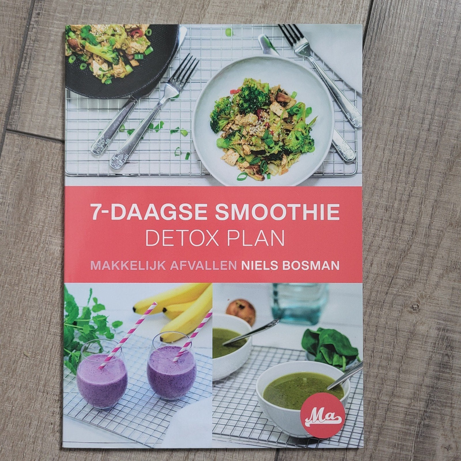 7-Daagse Smoothie Detox Plan - Niels Bosman, Boeken, Ophalen of Verzenden, Zo goed als nieuw, Dieet en Voeding, Niels Bosman