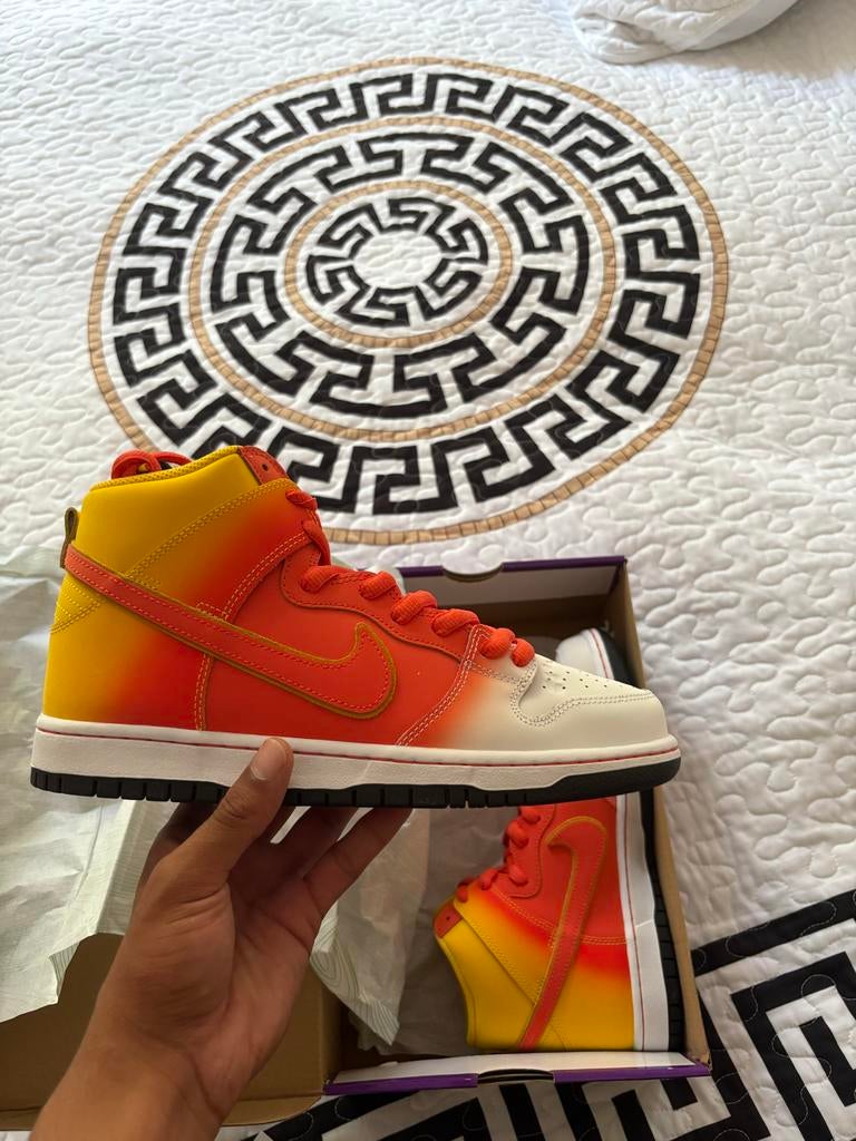 Nike SB Dunk High Sweet Tooth US9 - Nieuw in doos, Overige kleuren, Nieuw, Ophalen of Verzenden, Sneakers of Gympen