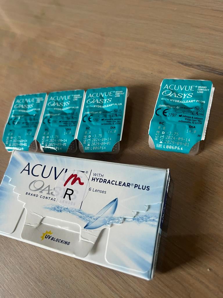 4x Acuvue Oasys 2 week lenzen -3.75, Ophalen of Verzenden, Nieuw, Overige typen