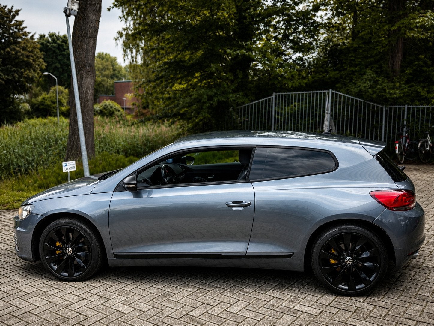 Volkswagen Scirocco 1.4 TSI highline Automaat Navi!, Auto's, Euro 5, Gebruikt, 4 cilinders, Bedrijf