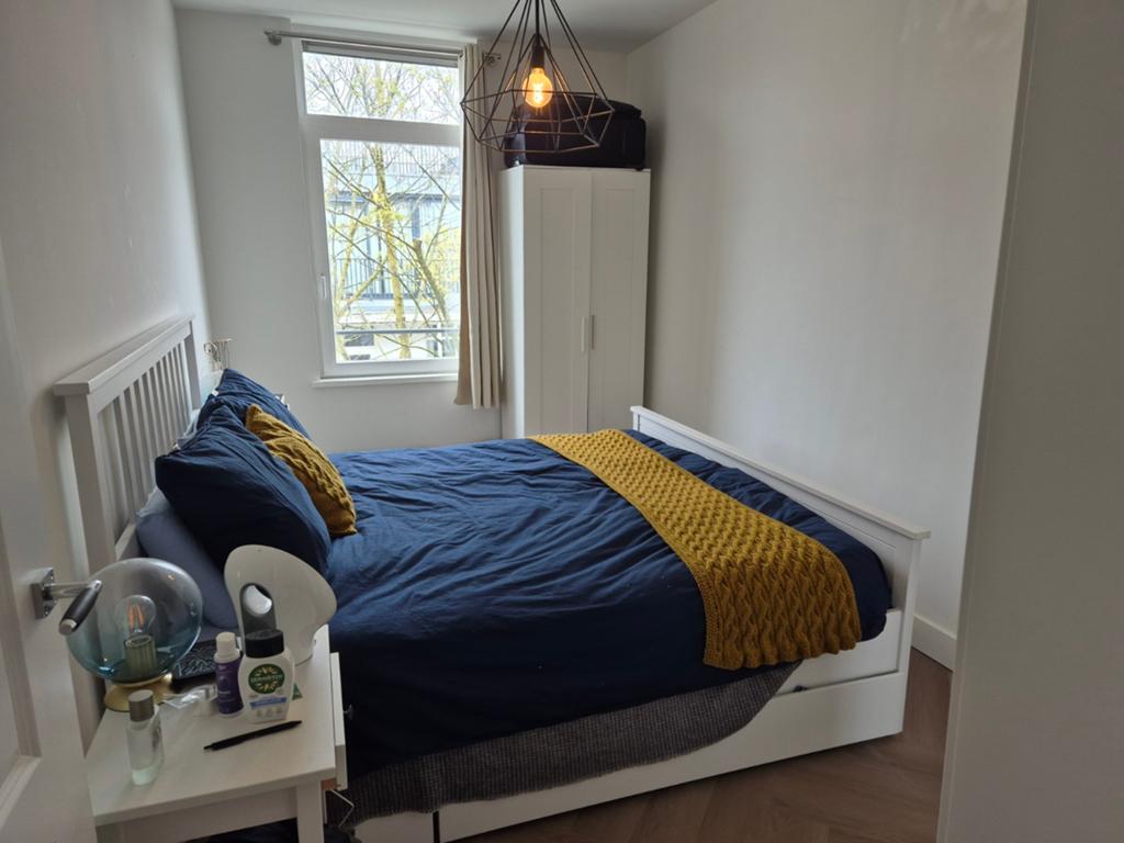IKEA Hemnes King size Bed 180x200 in Wit met Opbergruimte, Ophalen, Wit, Tweepersoons, Zo goed als nieuw