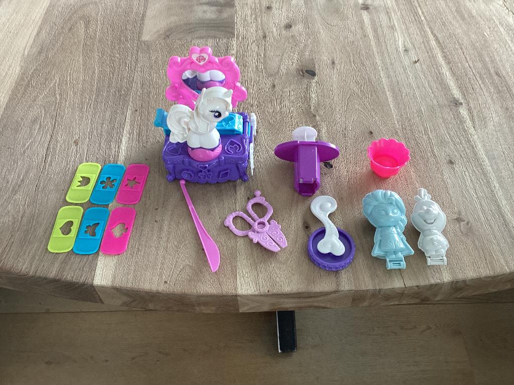 Play Doh My little pony, raritys kaptafel., Ophalen of Verzenden, Zo goed als nieuw, Knutselen