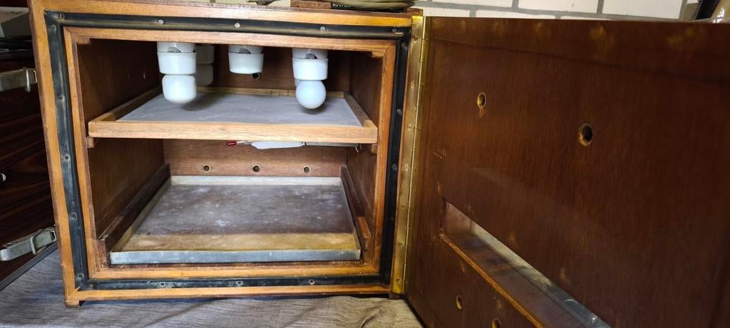 Uitkomst Machine / Broedmachine, Dieren en Toebehoren, Pluimvee | Toebehoren, Ophalen, Broedmachine