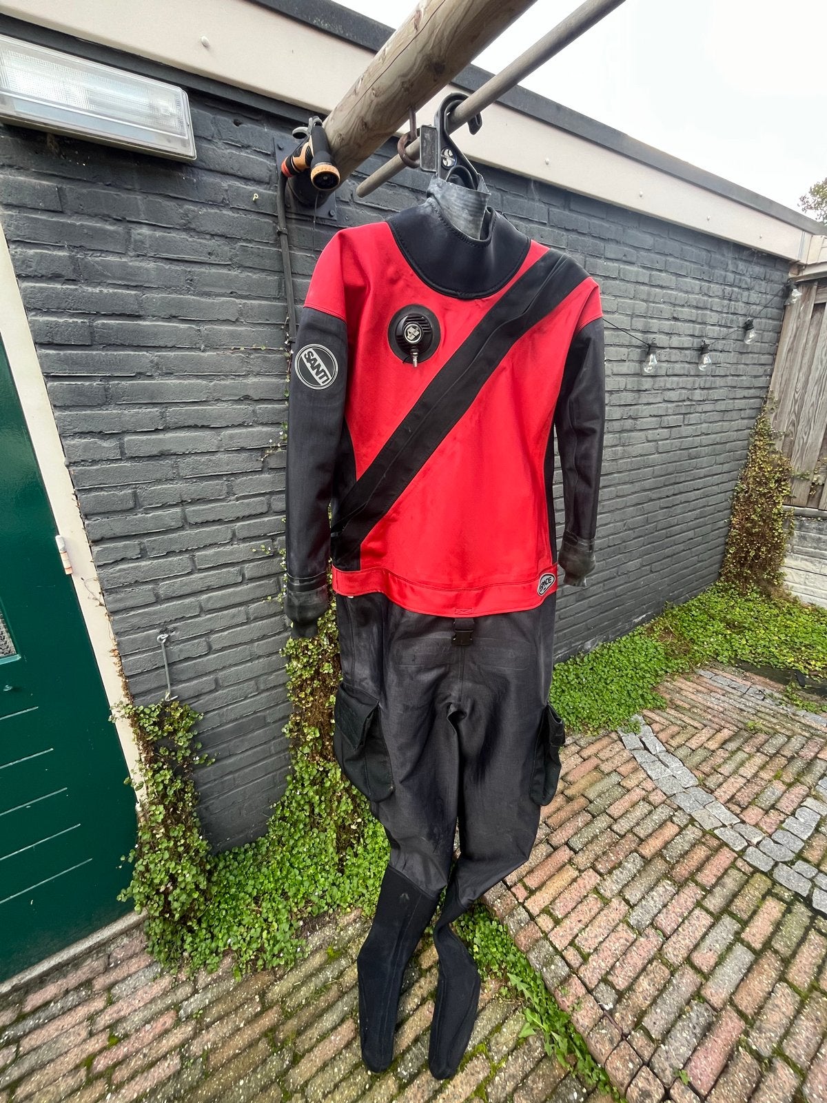 Santi Espace Drysuit - Rood/Zwart - Maat L, Watersport en Boten, Ophalen of Verzenden, Gebruikt, Dame of Heer, Drysuit
