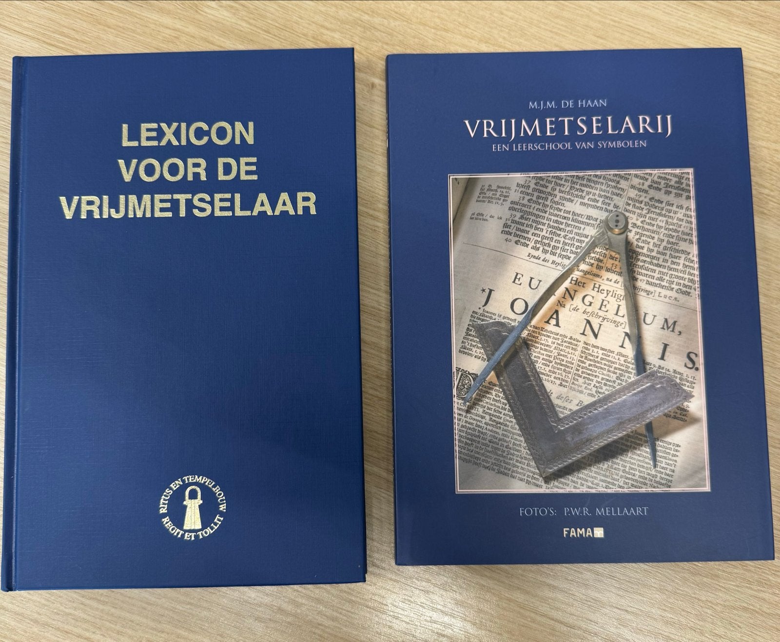 Vrijmetselarij Boeken Collectie - Lexicon, Leerboek & Meer, Ophalen of Verzenden, Zo goed als nieuw, Nederland