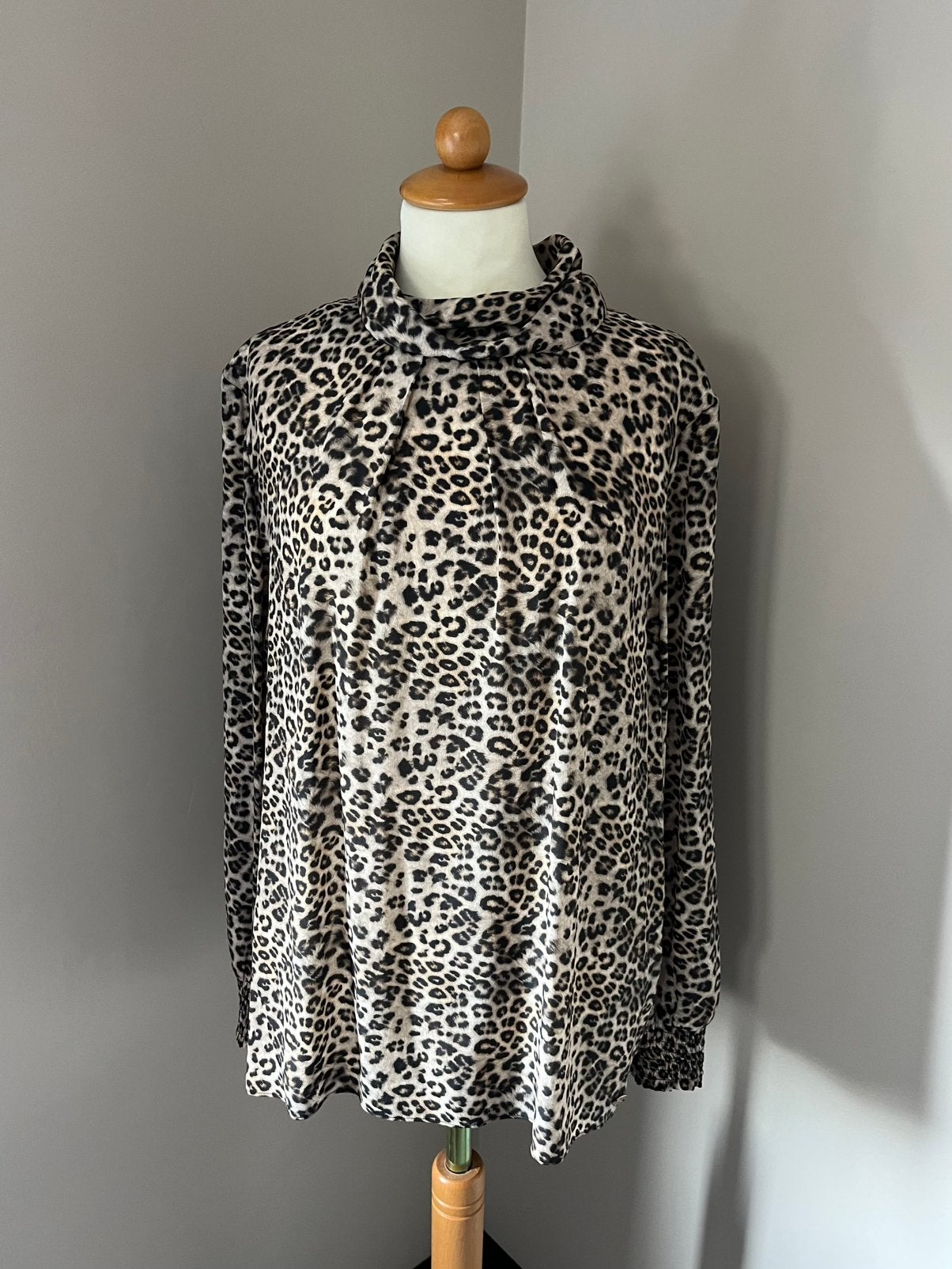 🤎 🖤 Nieuw! Marccain panterprint blouse zwart bruin  N5 42, Ophalen of Verzenden, Nieuw, Maat 42/44 (L), Zwart