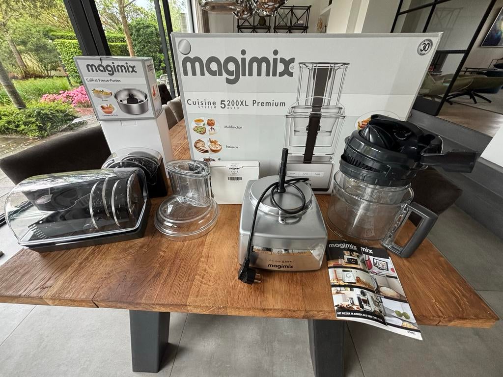 Magimix Cuisine 5200XL Premium Foodprocessor, 3 tot 4 liter, Ophalen of Verzenden, Zo goed als nieuw, Vaatwasserbestendig