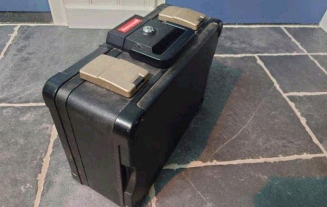 Honeywell Waterdichte & Vuurvaste Documentenkoffer, Gebruikt, Hard kunststof, Slot, Minder dan 50 cm