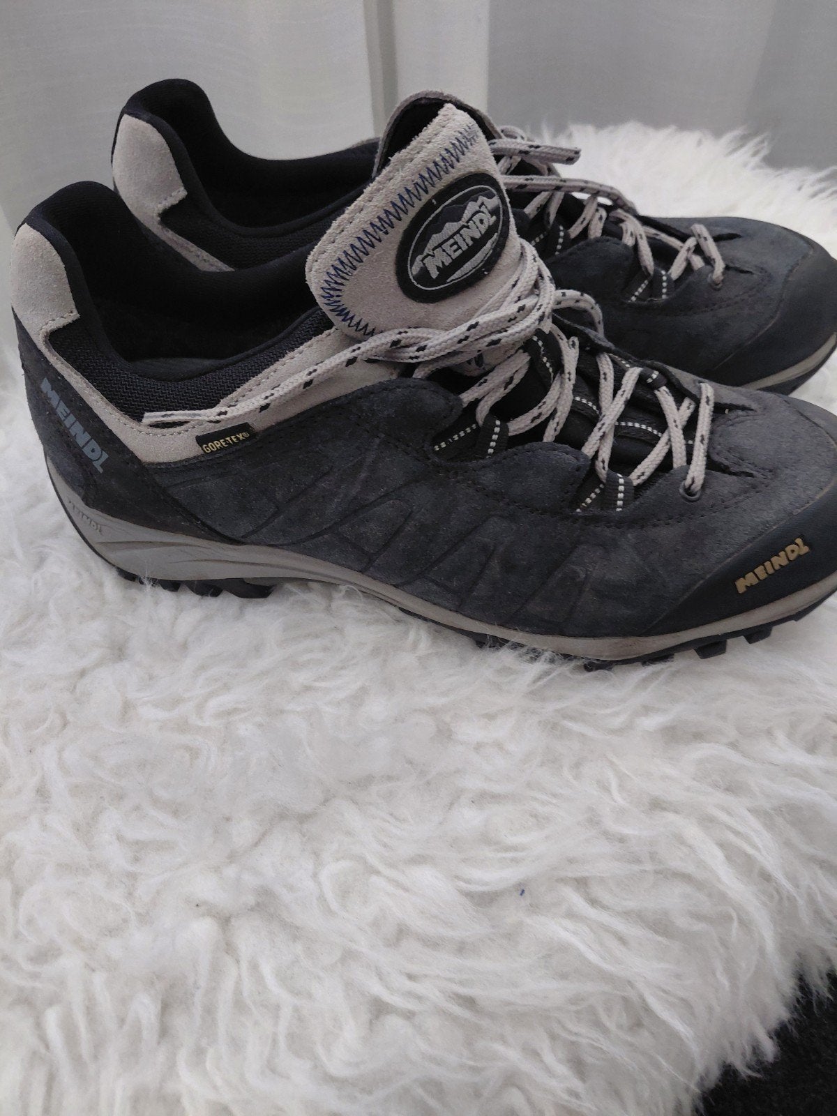 Te Koop: MEINDL Wandelschoenen,  mt 8.5. (42). Blauw., Blauw, MEINDL, Zo goed als nieuw, Wandelschoenen