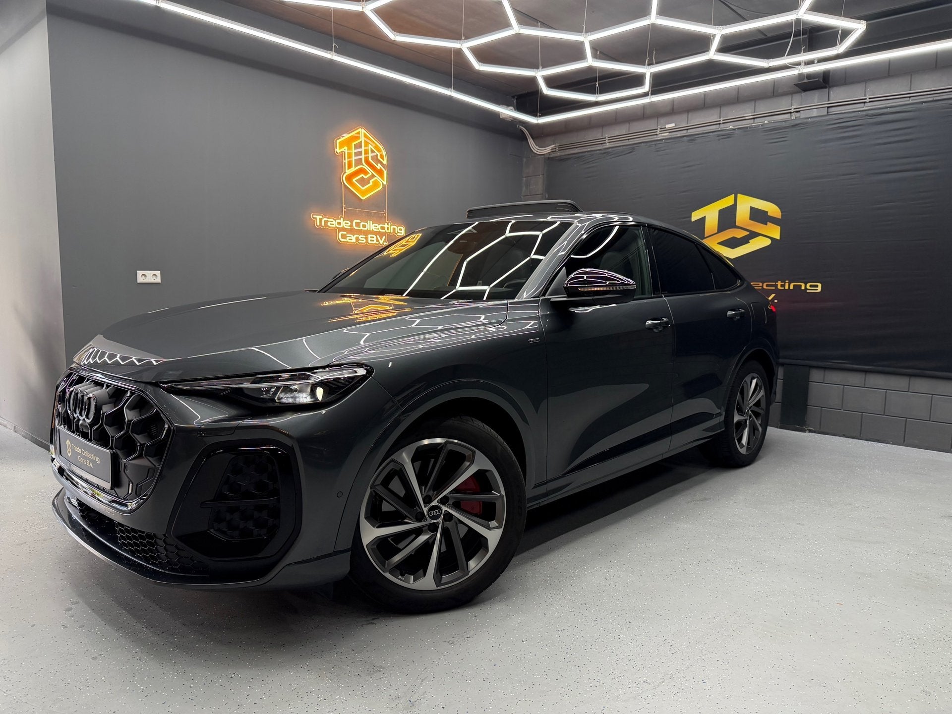 Audi Q5 Sportback 2.0 TFSI e-hybrid quattro S edition Compet, Auto's, Audi, Automaat, Dealer onderhouden, 4 cilinders, 38 km/l