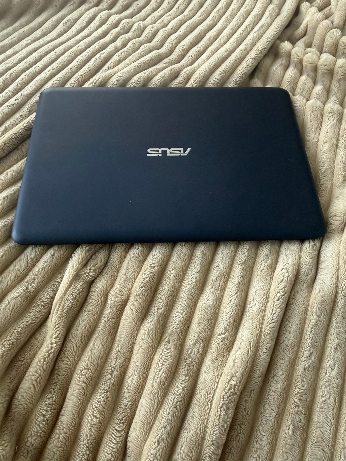 ASUS Laptop - Compact en Draagbaar, Computers en Software, Ophalen, Gebruikt, Met videokaart, Qwerty