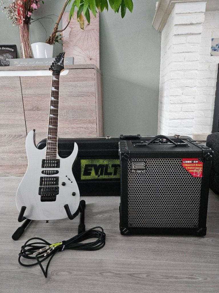 Ibanez RG 370 DX Met Versterker En Toebehoren Te Koop, Ophalen, Ibanez, Met versterker, Zo goed als nieuw