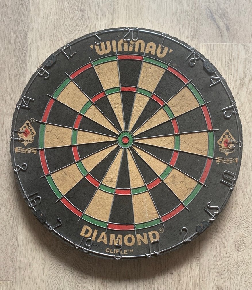 Winmau Diamond dartbord, Ophalen of Verzenden, Zo goed als nieuw, Dartbord