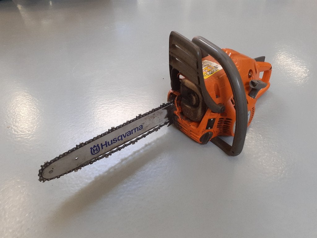 Husqvarna 236 kettingzaag met 35 cm blad, Bj '13, Opknapper, Ophalen of Verzenden, Gebruikt