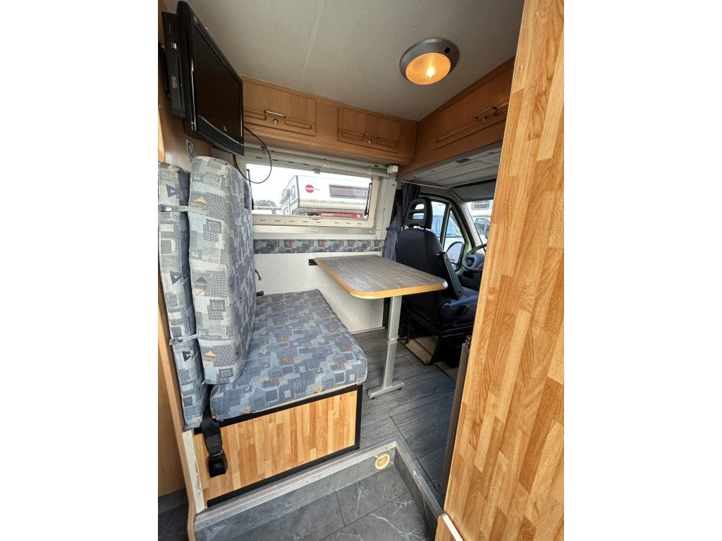 Foto 17 van Pössl 2 WIN 560 Dakairco Fiat Ducato 2.8JTD 128PK