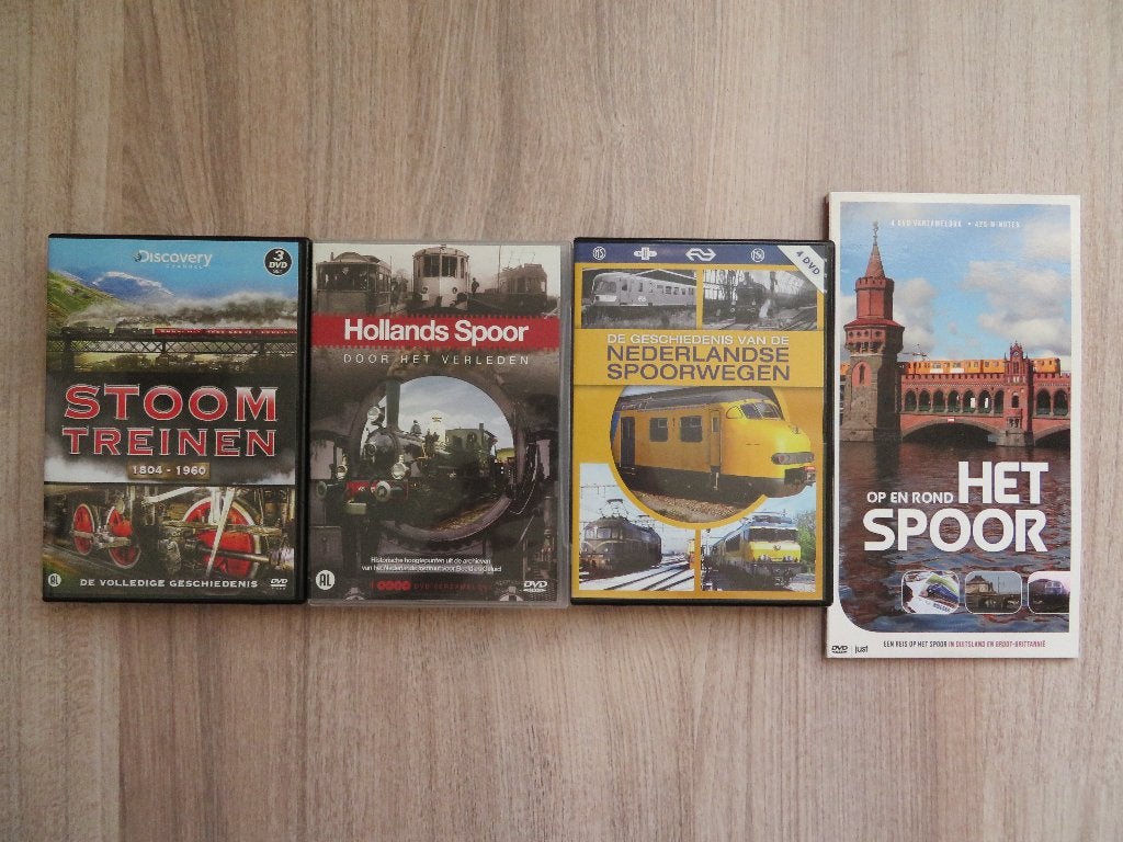 DVD-collectie TREINEN (4 DVD-boxen), Cd's en Dvd's, Wetenschap of Techniek, Ophalen of Verzenden, Zo goed als nieuw, Vanaf 6 jaar