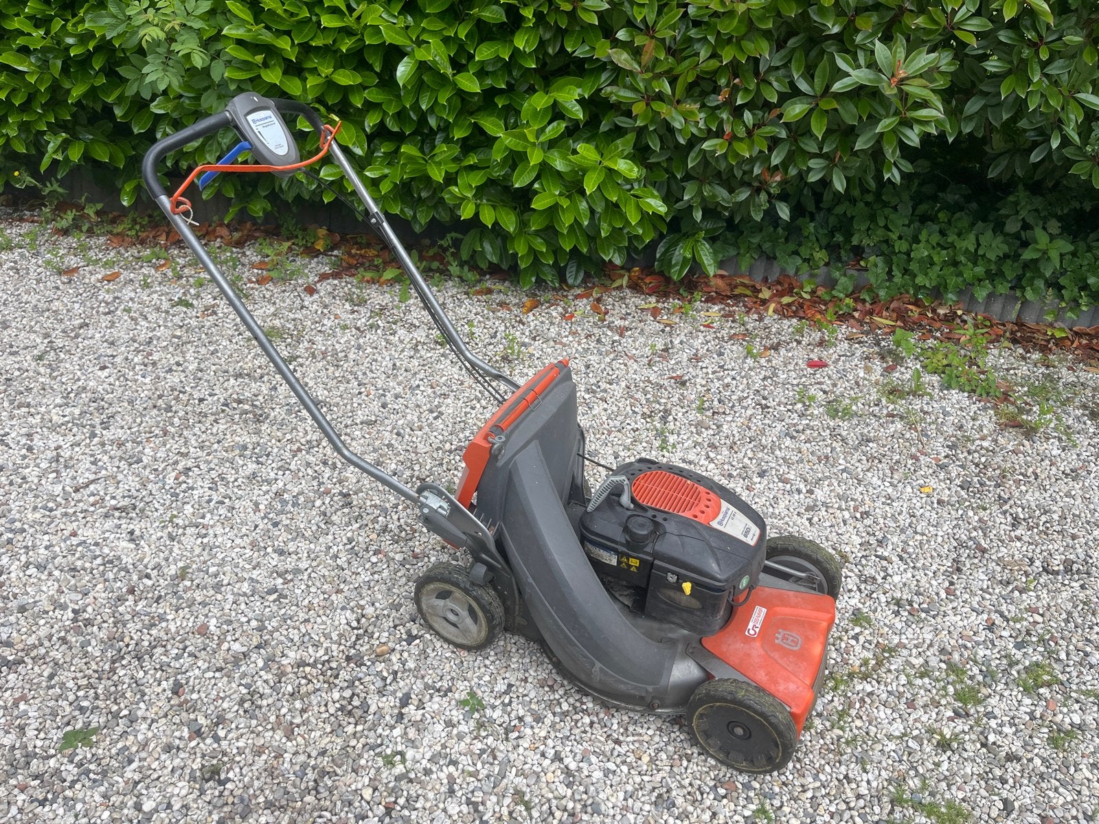 Husqvarna LC 48 V Benzine Grasmaaier Briggs & Stratton, Ophalen, Cirkelmaaier, Gebruikt, Opvangbak