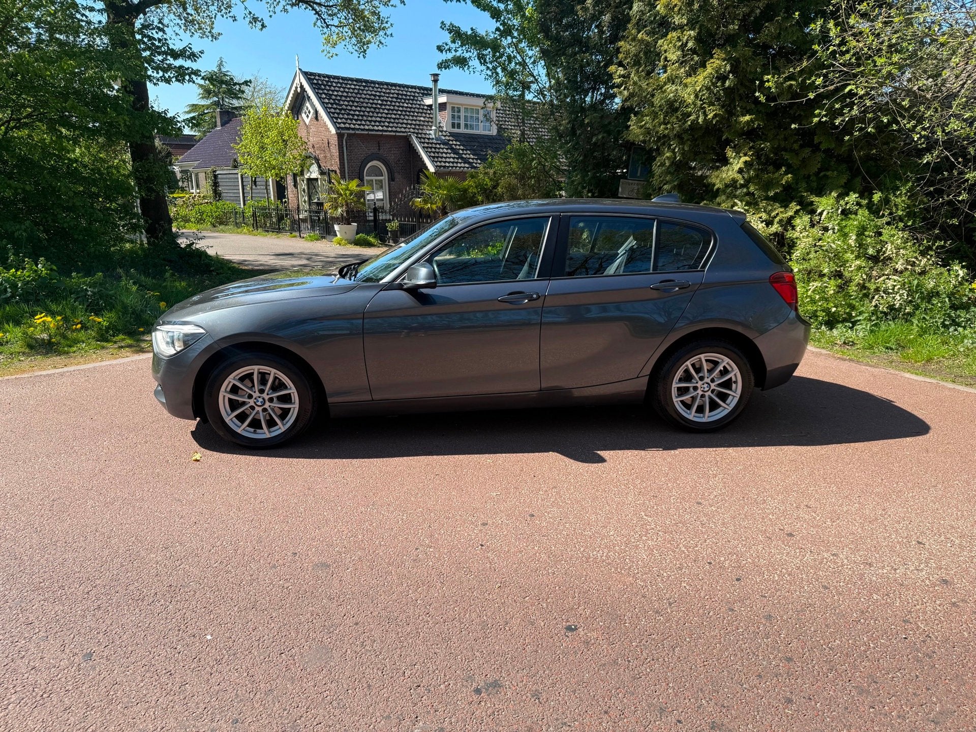 BMW 1-serie 116i Executive / Navi / Airco / NAP / led / PDC, Auto's, 1-Serie, Gebruikt, Euro 6, 4 cilinders