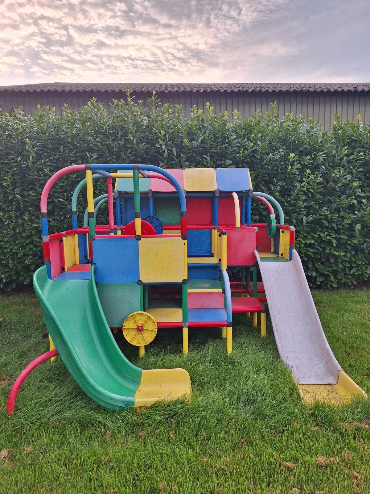 Lindenberg Quadro Speeltoestel met Glijbanen, Kinderen en Baby's, Speelgoed | Buiten | Speeltoestellen, Ophalen, Gebruikt, Klimwand