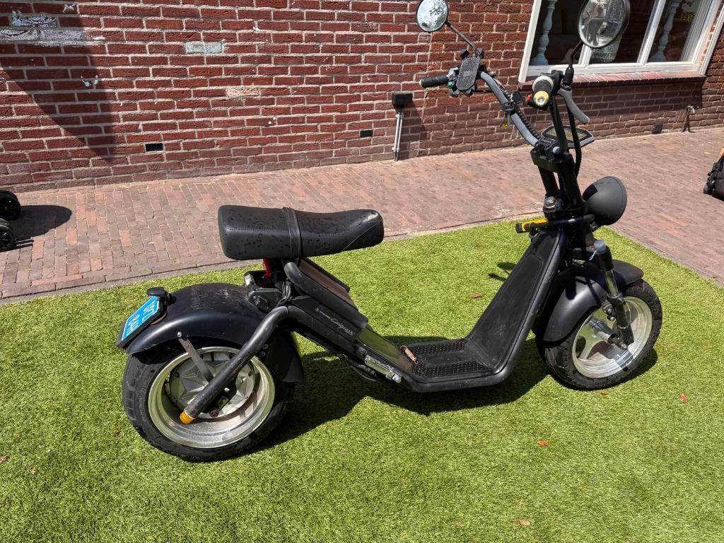 Luqi e-chopper | 25 km/h | RDW bewijs aanwezig | incl. lader, Fietsen en Brommers, Snorfietsen en Snorscooters, Ophalen, Gebruikt