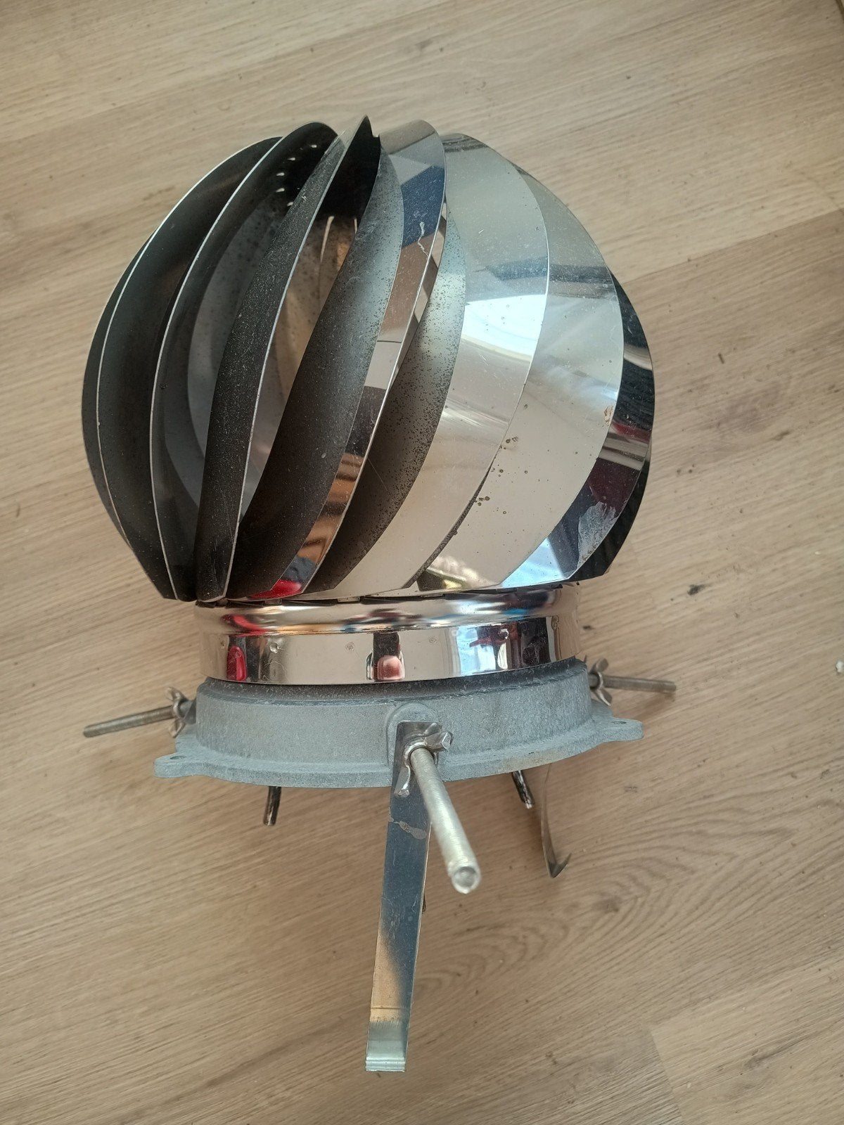 Aspirotor 150 RVS schoorsteenkap ZGAN Pijpdiameter 115-175mm, Ophalen, Zo goed als nieuw, Vrijstaande haard, Houthaard