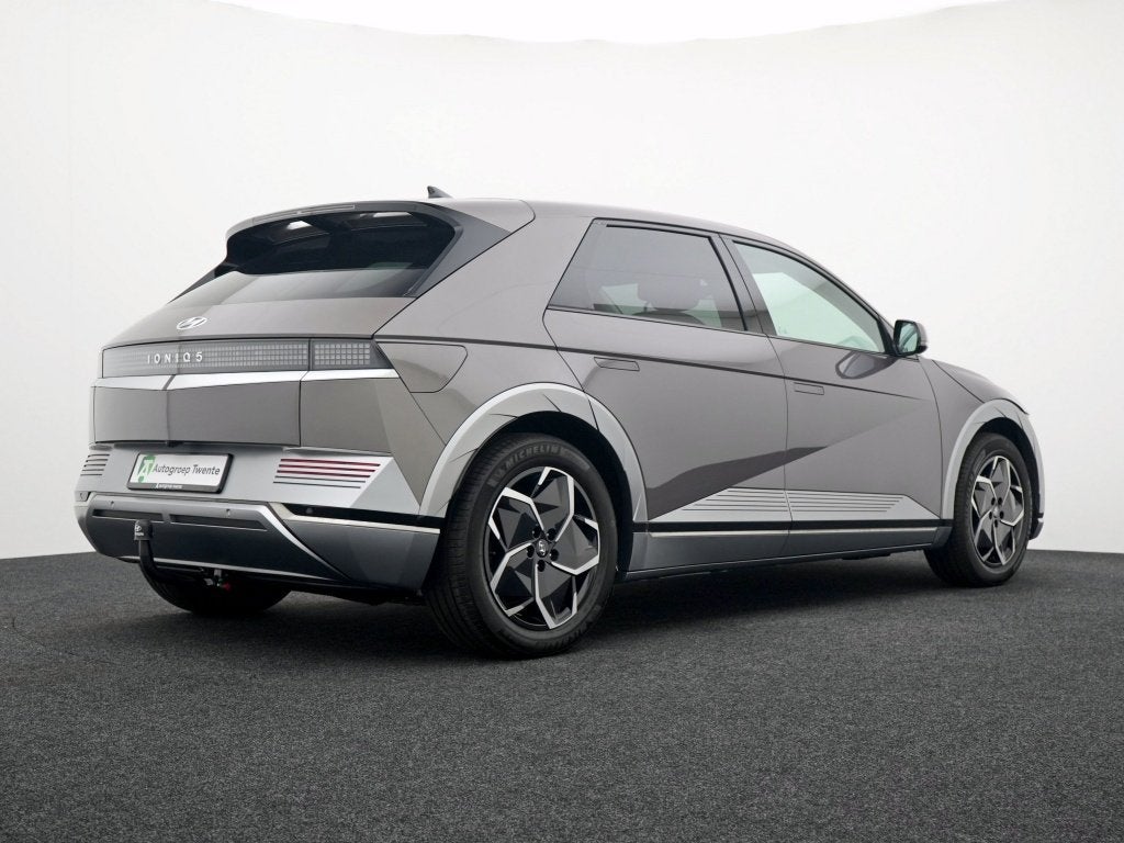 Hyundai IONIQ 5 Connect+ 73kWh | Elek. stoelen | Trekhaak |, 0 cilinders, Gebruikt, Zwart, 260 min