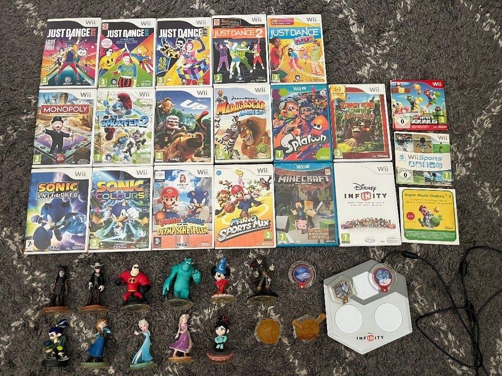 Wii & Wii U Games + Disney Infinity Figuren Mario Just Dance, Overige genres, Eén computer, Ophalen of Verzenden, Zo goed als nieuw