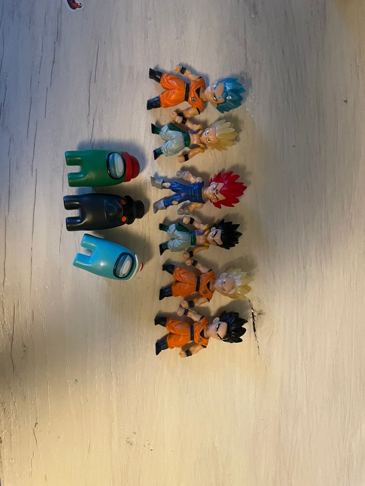 Dragonball Z/ Among us figures, Ophalen, Zo goed als nieuw