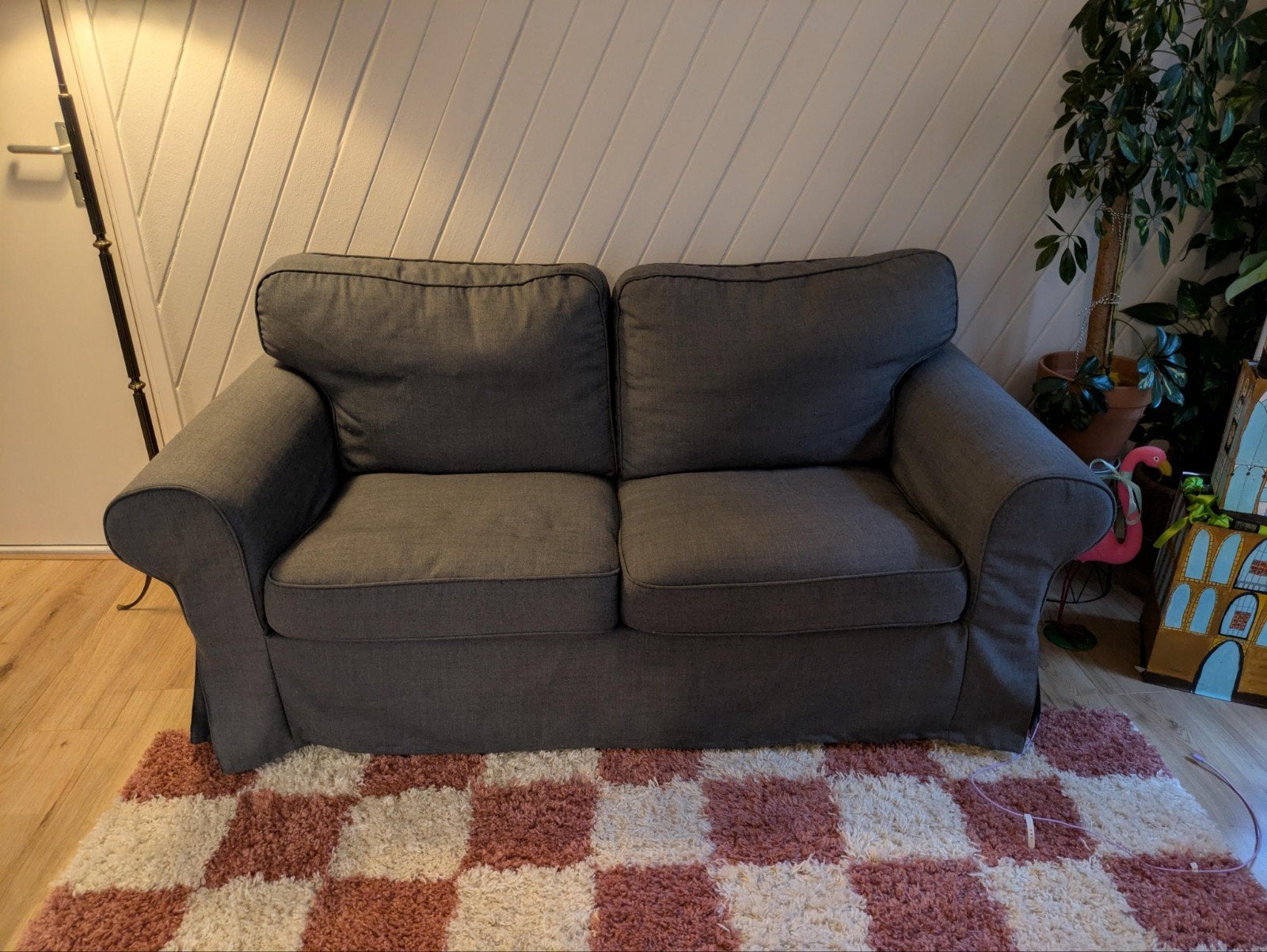 Comfortabele tweezits bank, Ophalen, Zo goed als nieuw, Stof