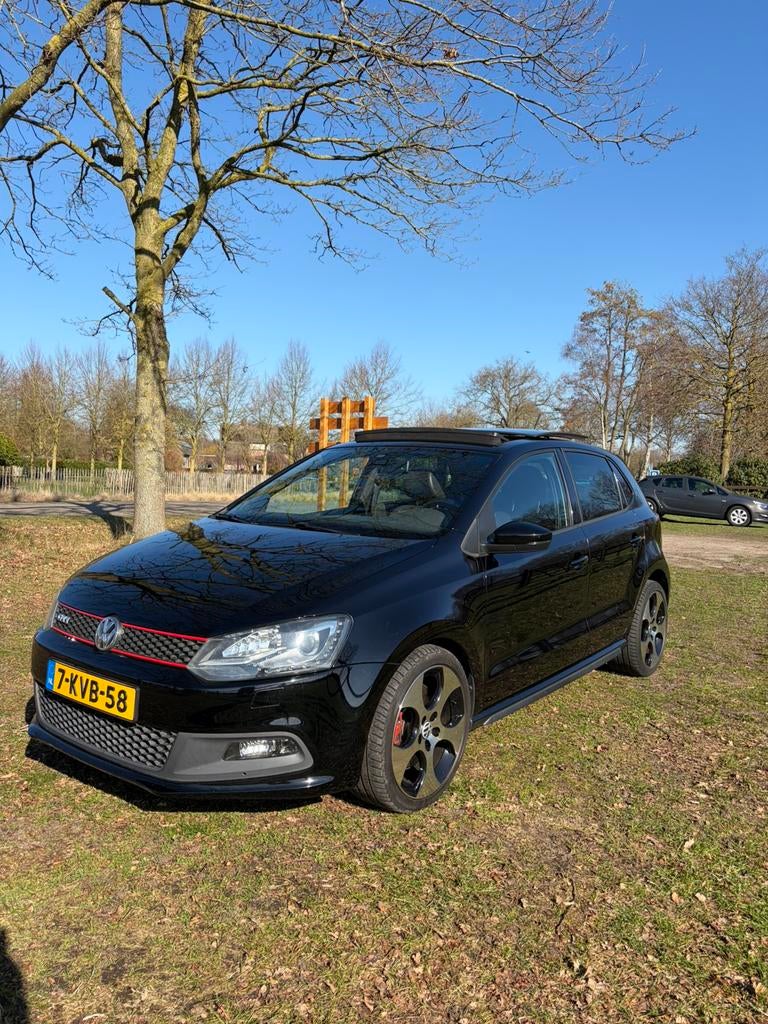 Volkswagen Polo 1.4 TSI 132KW DSG 2013 Zwart, Auto's, Volkswagen, 1169 kg, 4 cilinders, 179 pk, Zwart