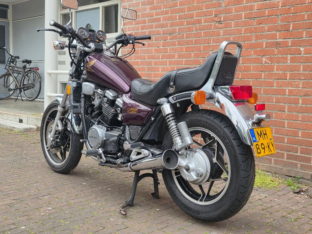 Honda Magna VF750C Custom, 750 cc, Cardan-aandrijving, 4 cilinders, Gebruikt