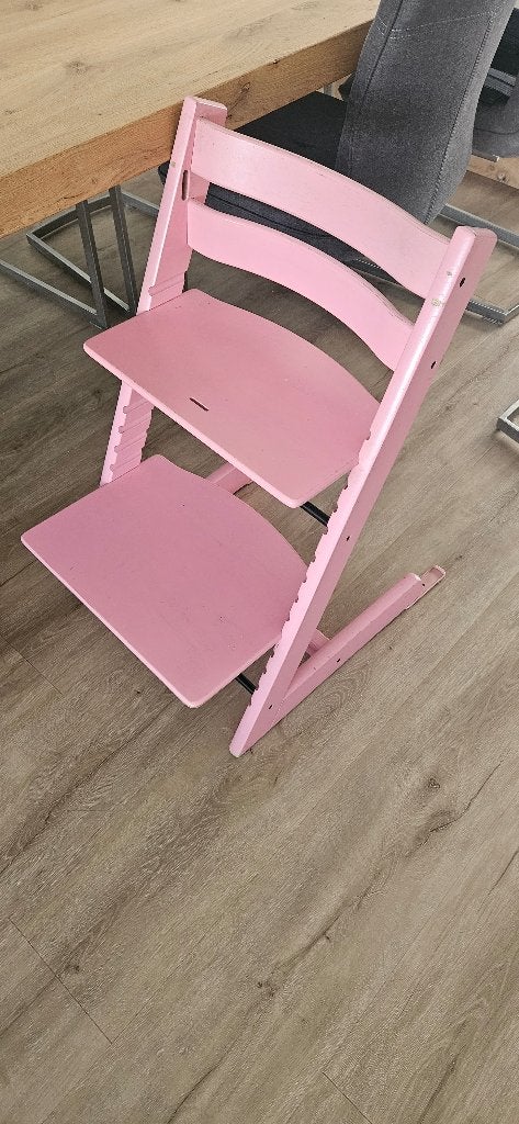 Roze Tripp Trapp kinderstoel - Goede staat, opknapper, Ophalen, Gebruikt, Meegroeistoel, Aanschuifbaar