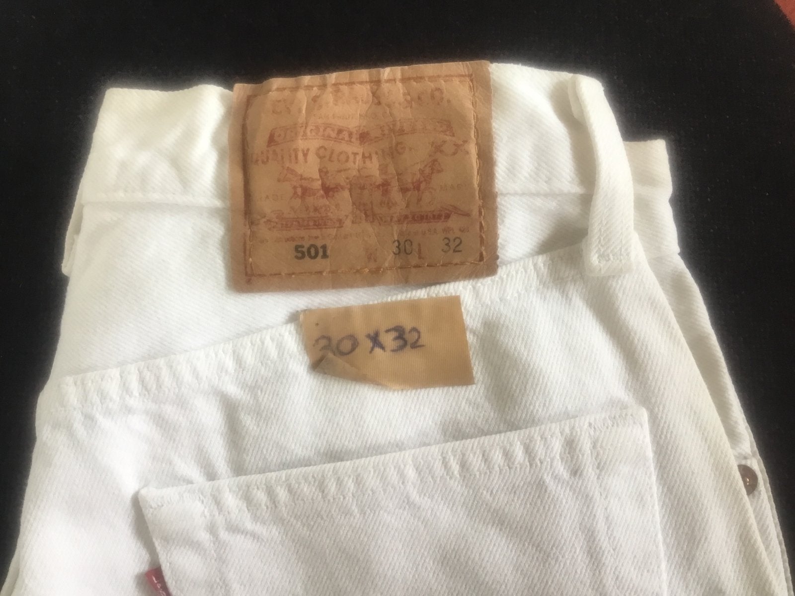 Vintage witte Levis 501 jeans 30x32 - Perfect voor de zomer, Ophalen of Verzenden, Gedragen, Wit