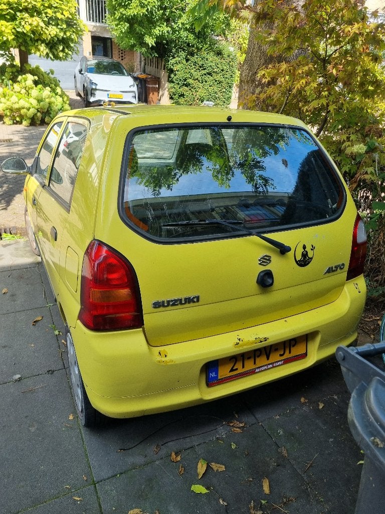 Suzuki Alto 1.1 AUT 2004 Geel                     koplek!, Auto's, Stof, 4 stoelen, Grijs, Particulier