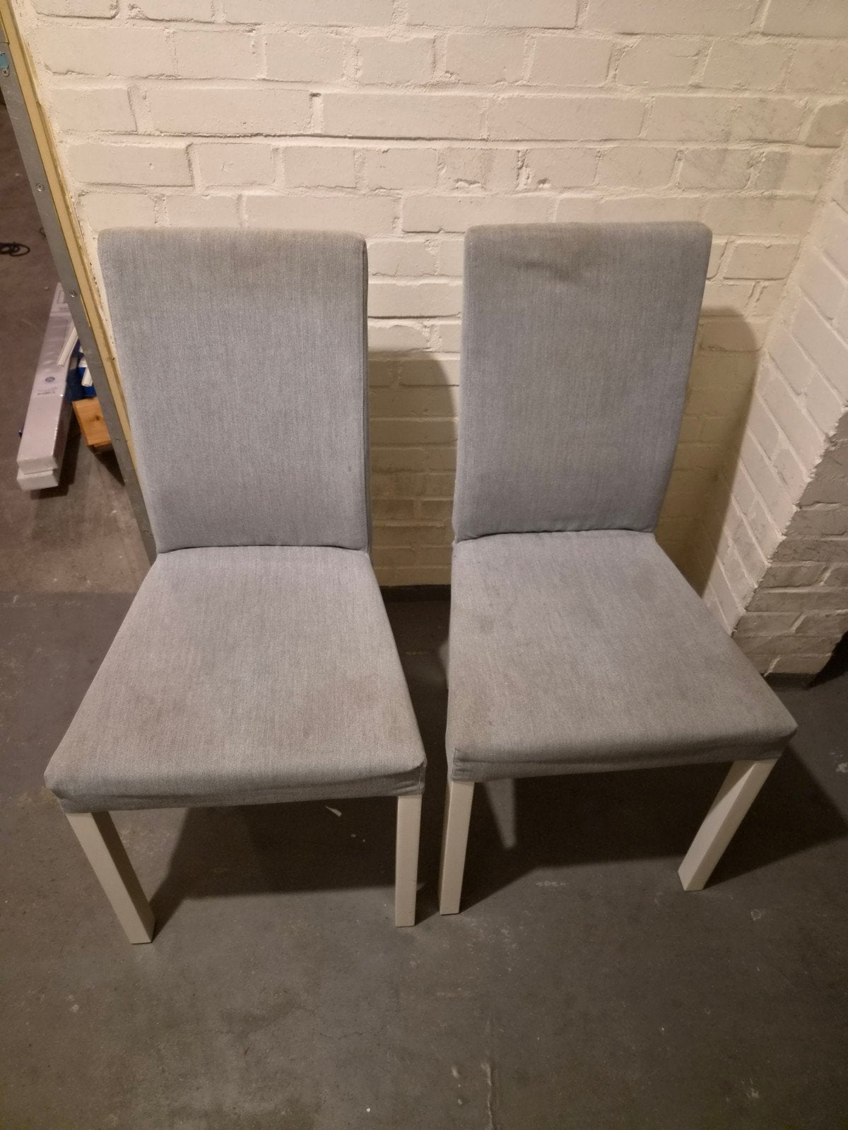 Twee grijze eetkamerstoelen - Gebruikt, Ophalen, Gebruikt, Twee, Modern