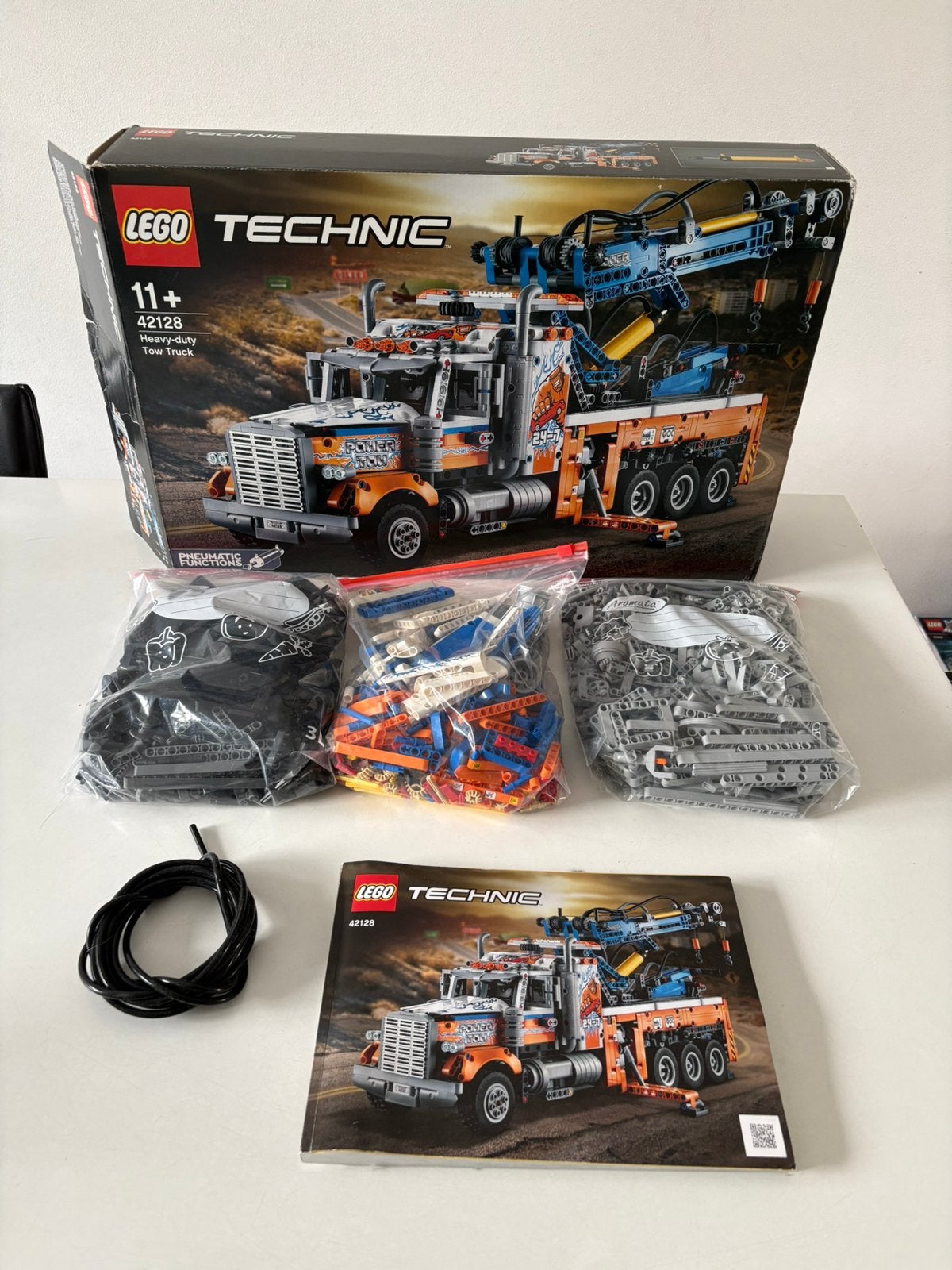 Lego Technic 42128 Heavy-duty Tow Truck, Ophalen of Verzenden, Zo goed als nieuw