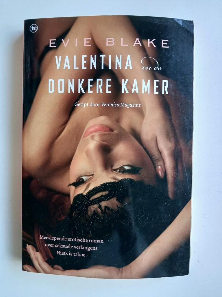 Valentina en de Donkere Kamer - Evie Blake, Boeken, Ophalen of Verzenden, Gelezen, Evie Blake, Nederland