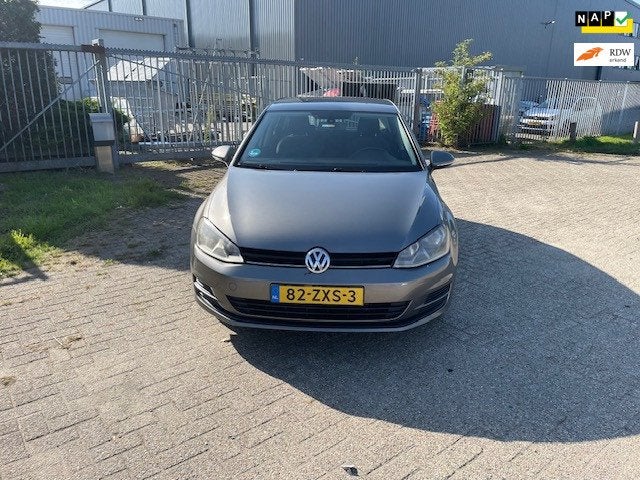 Volkswagen Golf 1.6 TDI Trendline, Auto's, Voorwielaandrijving, Euro 5, Stof, Gebruikt