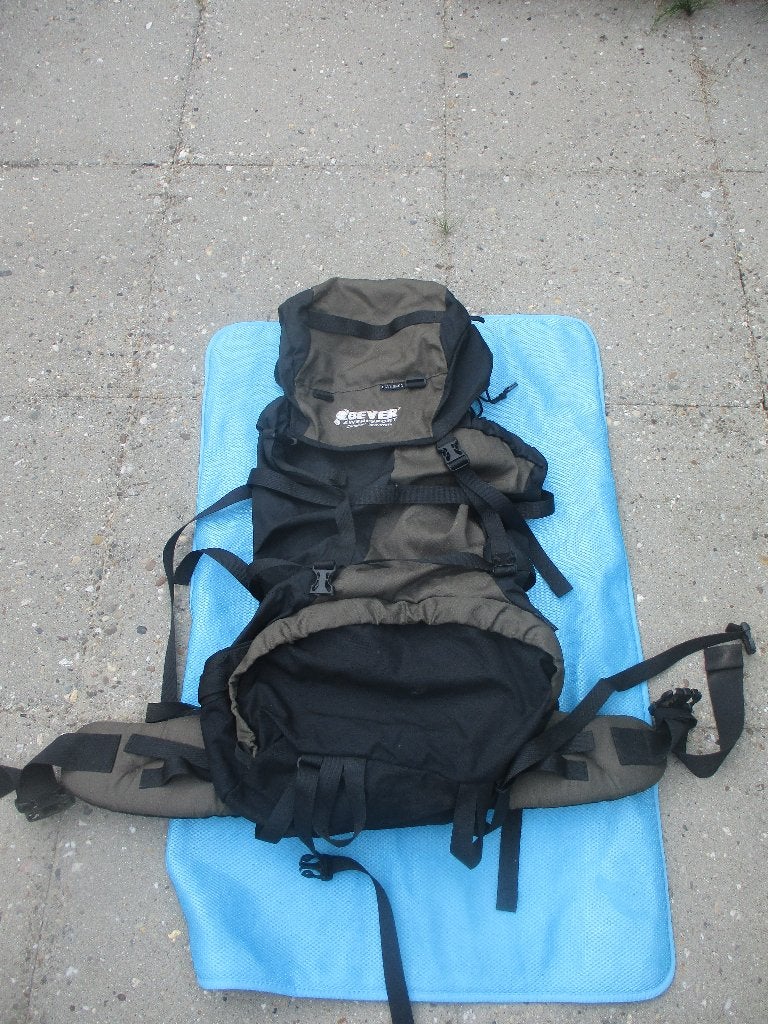 Bever outdoor rugtas, 40 cm of meer, Zo goed als nieuw, Waterdicht, 60 cm of meer