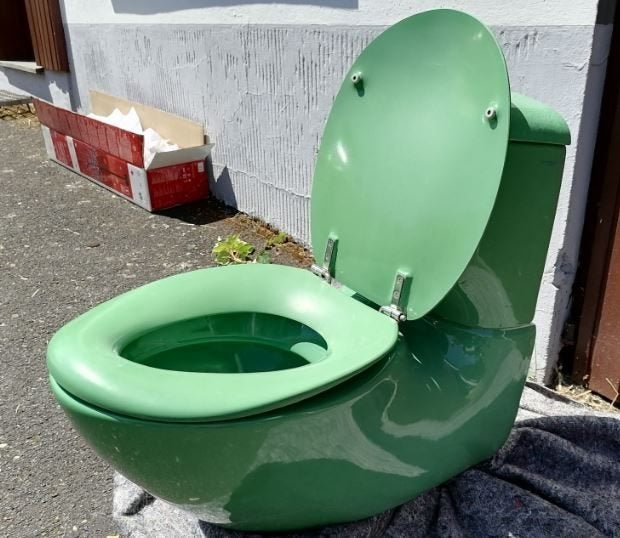 vintage space age toilet Villeroy Boch Colani 1974, Ophalen, Zo goed als nieuw, Steen, Toilet