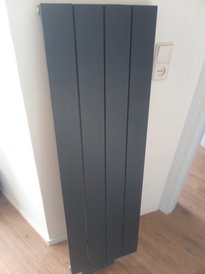 design radiator, Ophalen, 500 tot 800 watt, Radiator, Minder dan 60 cm