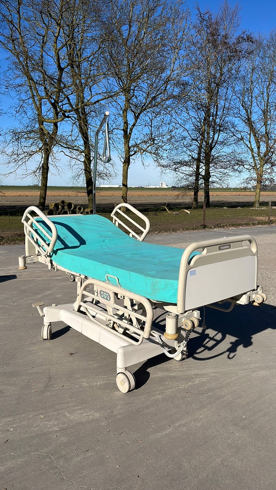 Ziekenhuisbed, Ophalen, Zo goed als nieuw