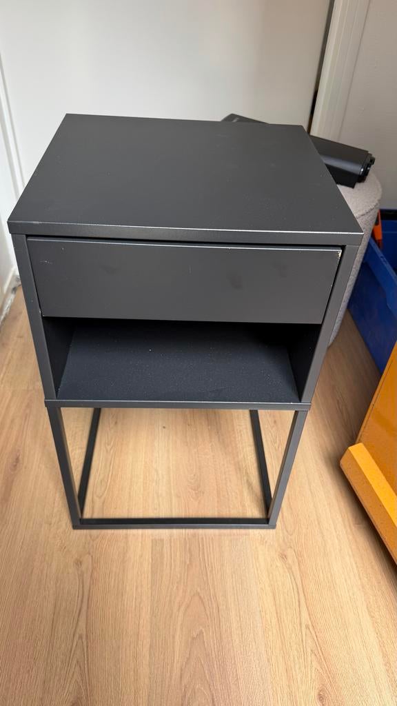Ikea vikhammer nachtkastje, Huis en Inrichting, Ophalen, Minder dan 45 cm, Metaal of Aluminium, 55 tot 70 cm