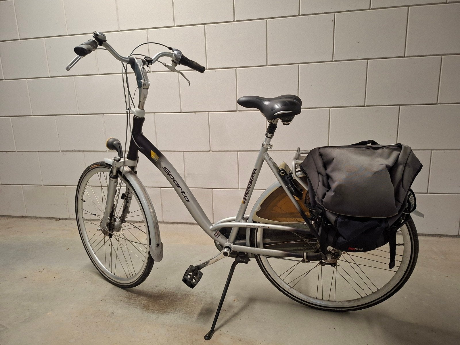 Sparta Damesfiets 28 inch - Geveerd, 6 Versnellingen, Ophalen, Sparta, Versnellingen, Trommelrem