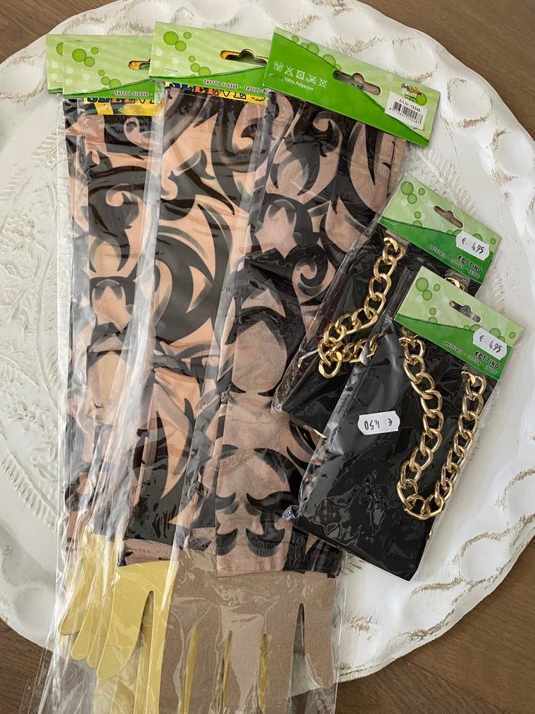 Verkleed accessoires tattoo sleeve en ketting, Ophalen of Verzenden, Nieuw, Feestartikel, Carnaval