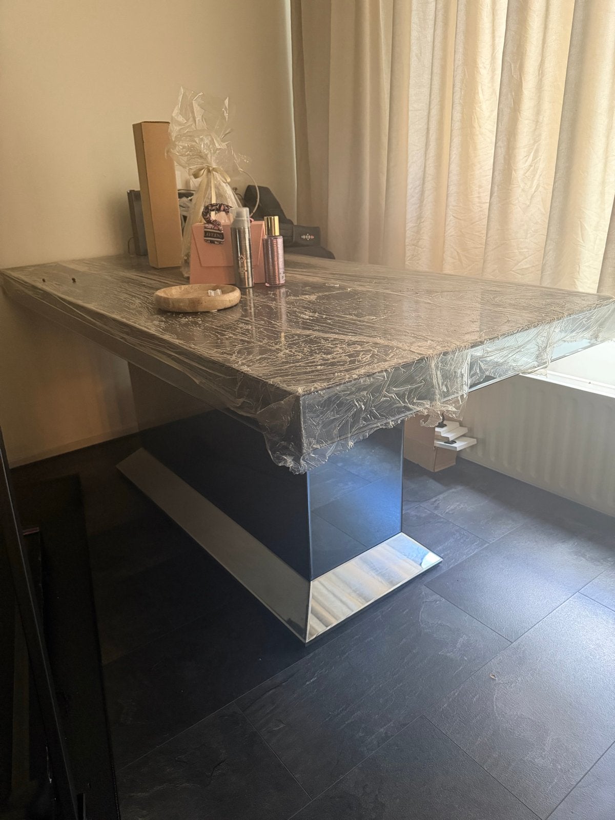 Gratis!!! Moderne glazen eettafel - Zo goed als nieuw free!, Huis en Inrichting, 150 tot 200 cm, Rechthoekig, 50 tot 100 cm, Ophalen of Verzenden