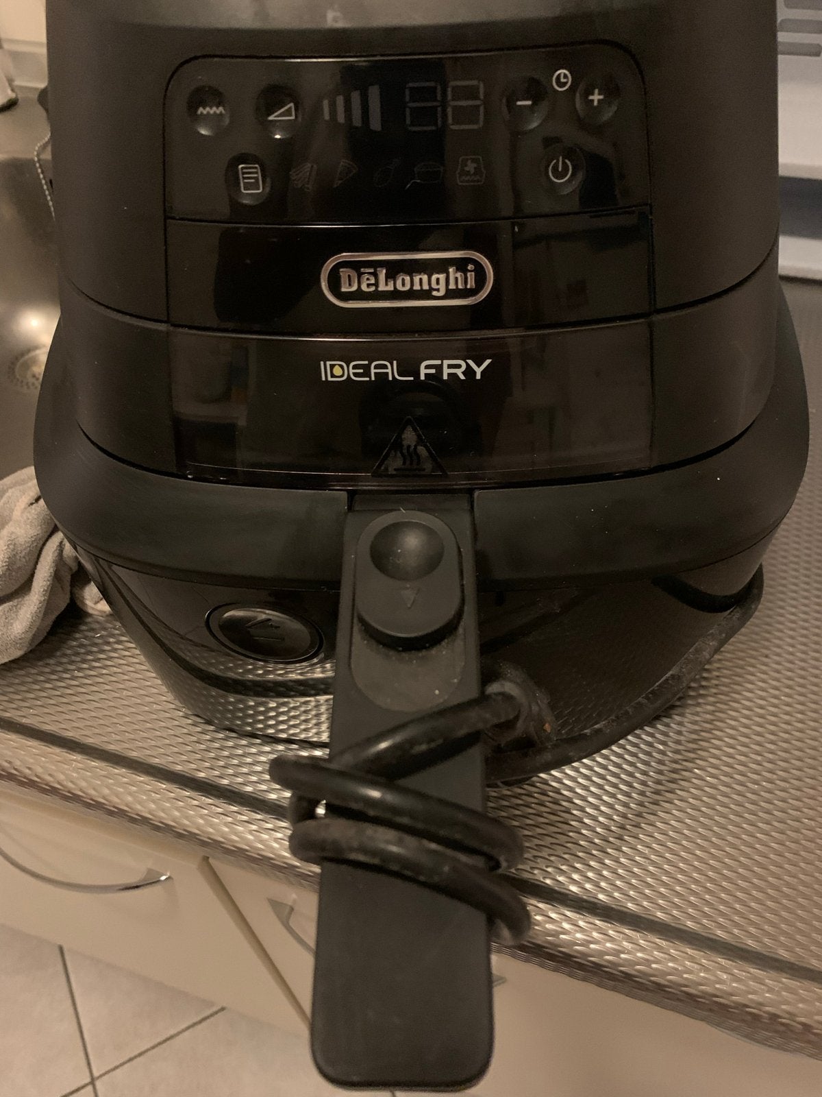 DeLonghi Ideal Fry heteluchtfriteuse, 2 tot 3 liter, Ophalen of Verzenden, Zo goed als nieuw, Uitneembare binnenpan