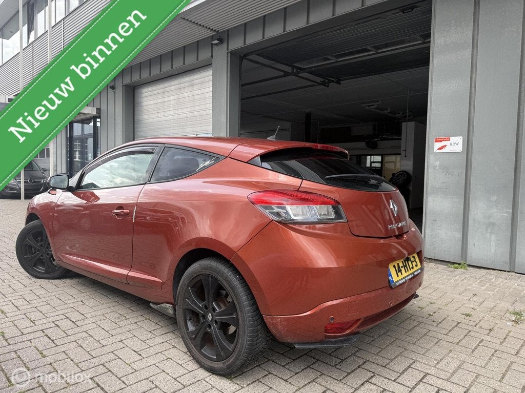 Renault Megane Coupé 1.6 Dynamique, Auto's, Voorwielaandrijving, Gebruikt, Bedrijf, Automatische klimaatregeling
