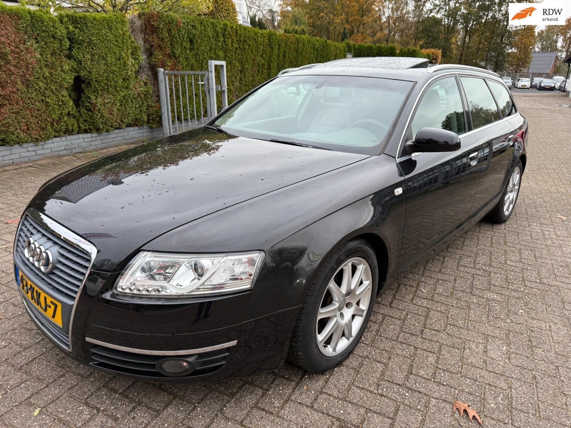 Audi A6 Avant 2.4 Pro Line Business AUT LEDER NAVI S/K DAK L, Auto's, Audi, Zwart, Grijs, Euro 4, 6 cilinders