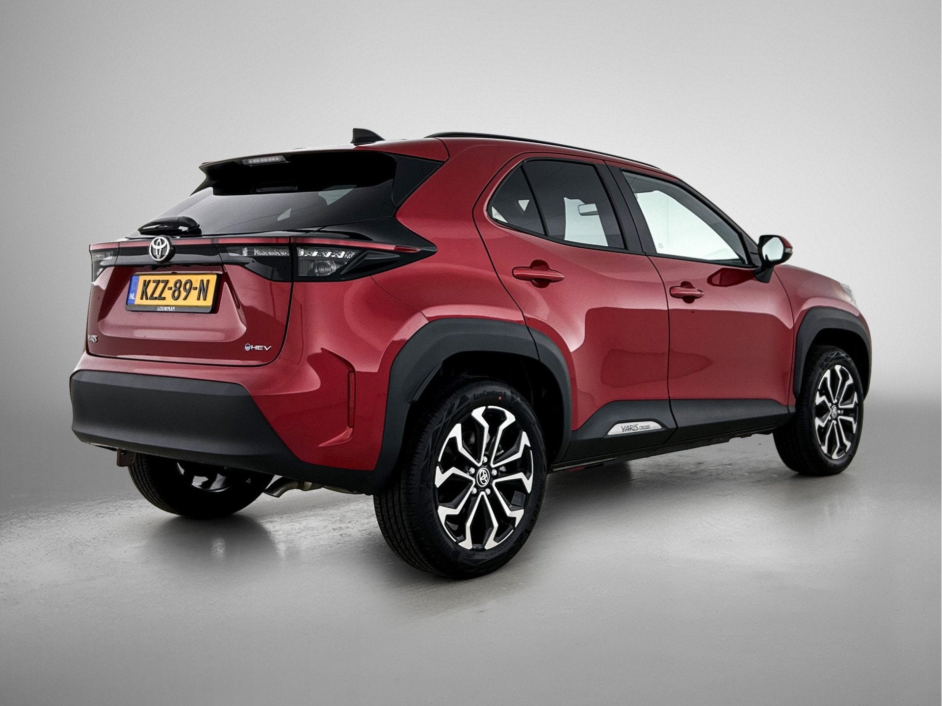 Toyota Yaris Cross 1.5 Hybrid 130 Dynamic + | Stoel+stuurver, Auto's, Gebruikt, 23 km/l, 1490 cc, 3 cilinders